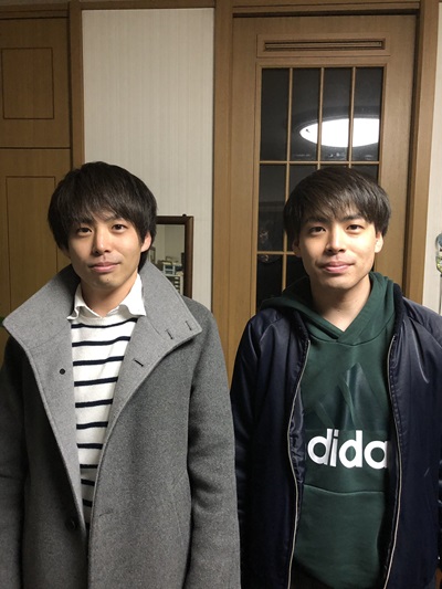 宇野慎太郎さんと双子の弟さんとの写真